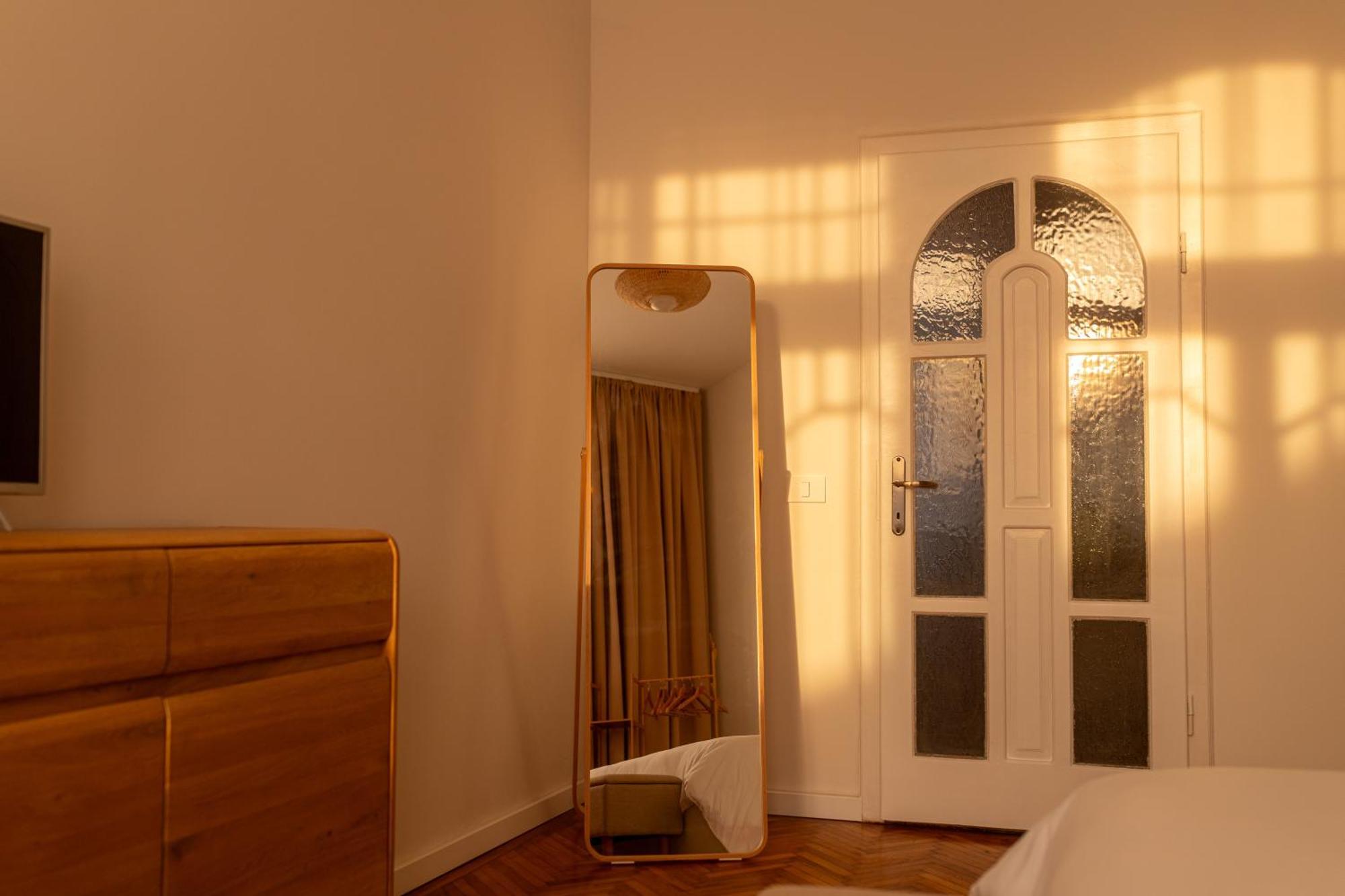 Bleyer Haus Central Apartment Oradea Exterior photo